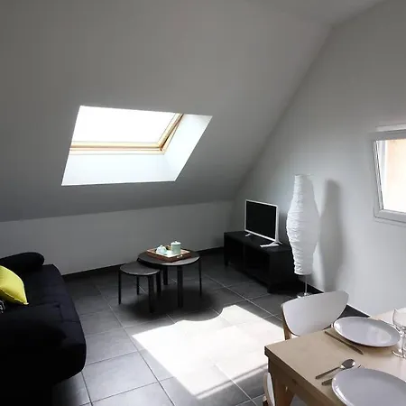 T2 Atypique, Entierement Renove, Quartier Soulages דירה